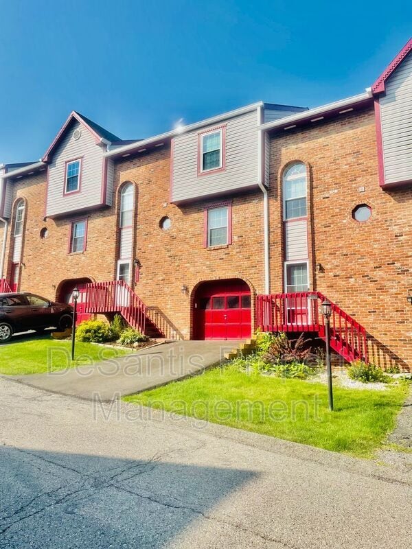 Primary Photo - 2104 Timberglen Dr