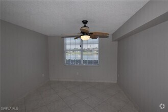 Building Photo - 8736 River Homes Lane