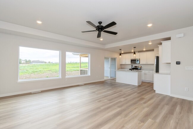 Foto del edificio - 1005 Switchgrass Ln