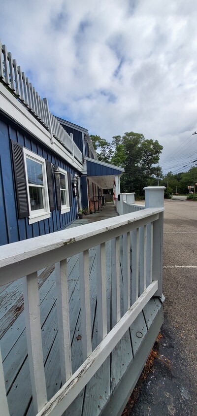 Building Photo - 79 MA-130