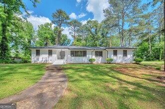 Building Photo - 1332 Willis Mill Rd SW