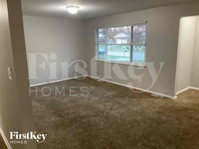 Foto del edificio - 1745 Pinebluff Ln