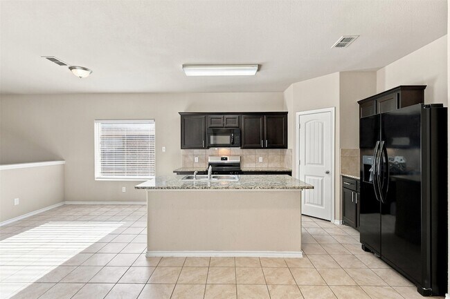 Foto del edificio - 612 River Rock Rd