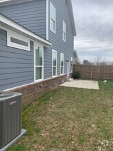Building Photo - 565 W Cato Springs Rd