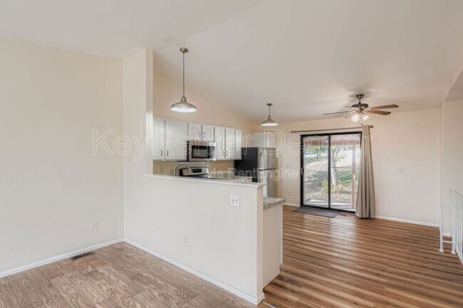 Foto del edificio - 7421 Harlan Way