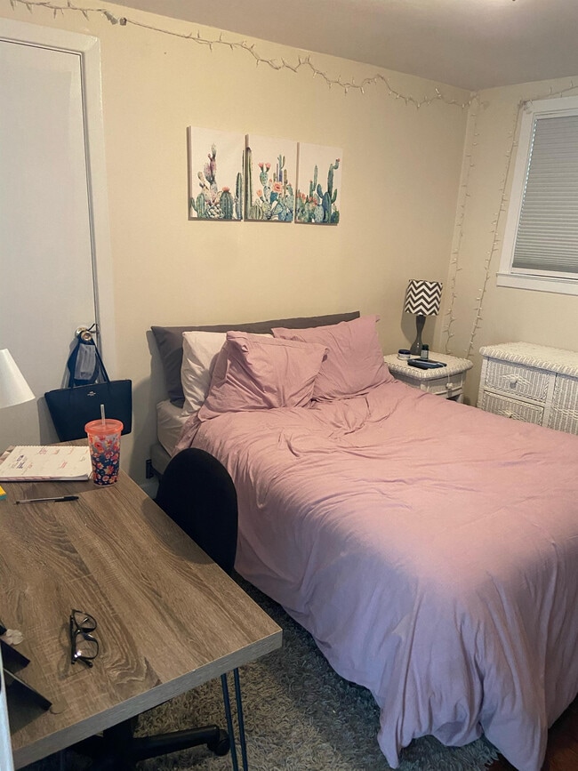 Photo - 121 Doll Pkwy House