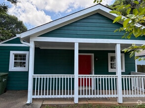 Building Photo - 1051 Grant Way SE