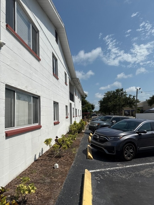Building Photo - 8724 Ashbury Dr