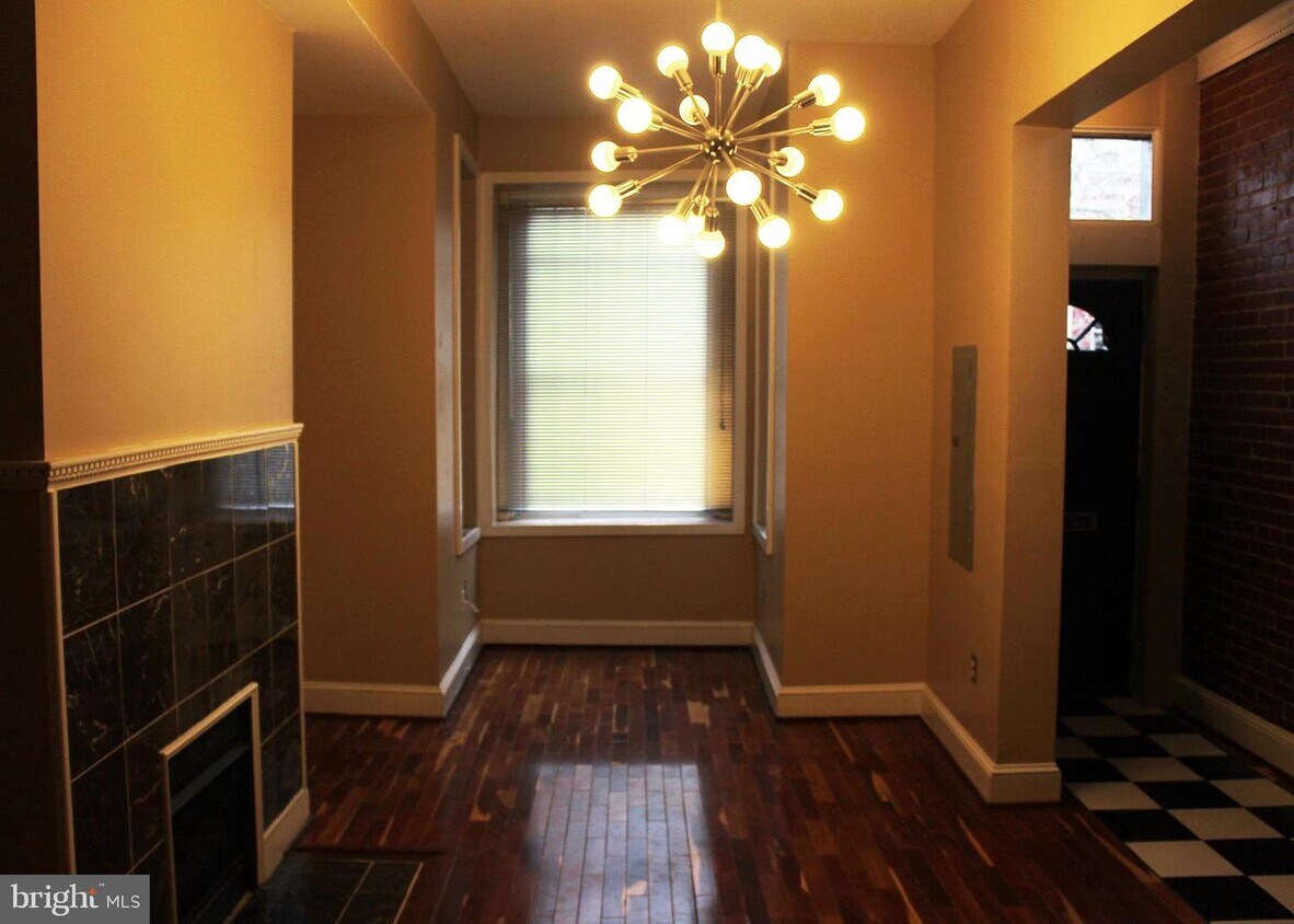 Primary Photo - 435 Q St NW