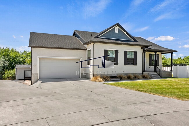 Building Photo - 378 W Clark Cir