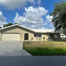 Building Photo - 1355 Mager St