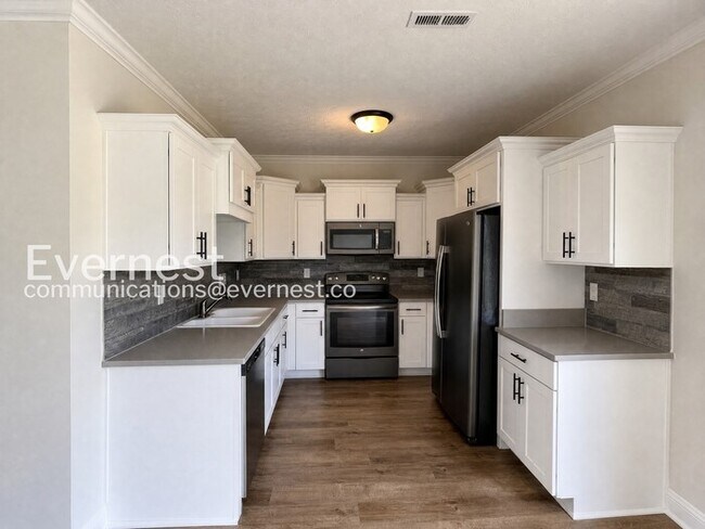 Foto del edificio - 412 Drema Ct