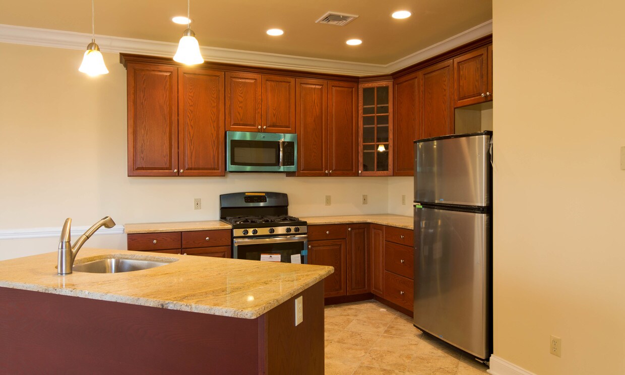 5 Miners Ln, Franklin, NJ 07416 Townhome Rentals in Franklin NJ