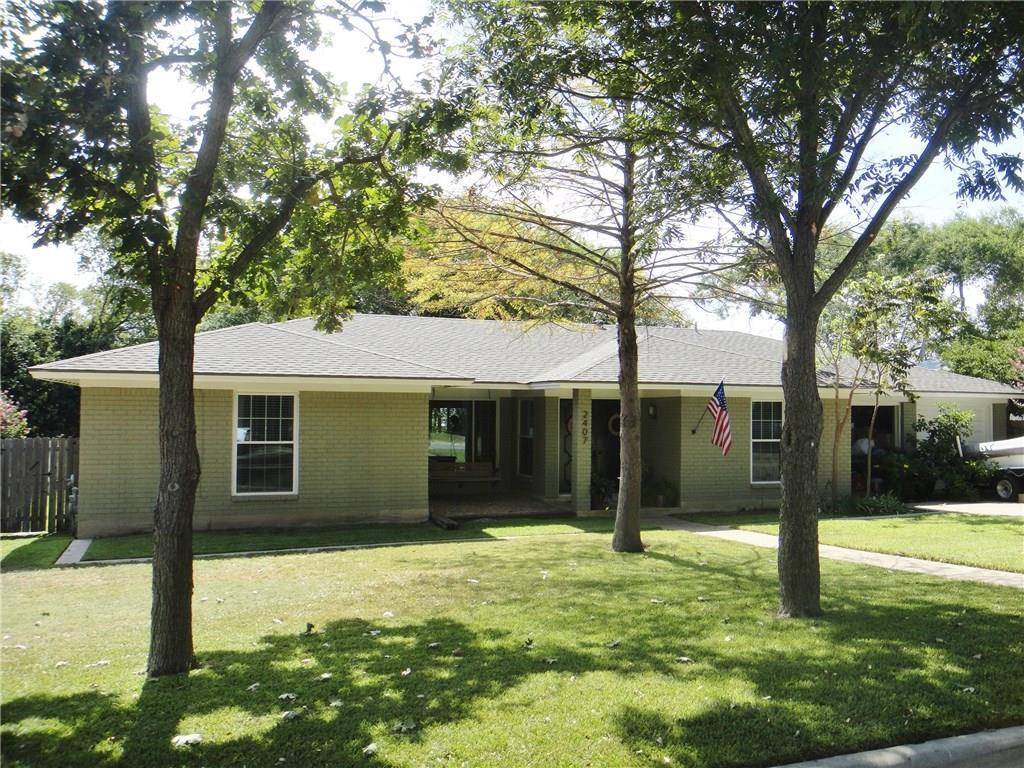 Foto principal - 2407 Harrowden Dr