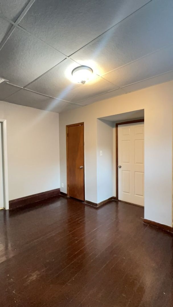 Foto del edificio - 1307 Forest Ave