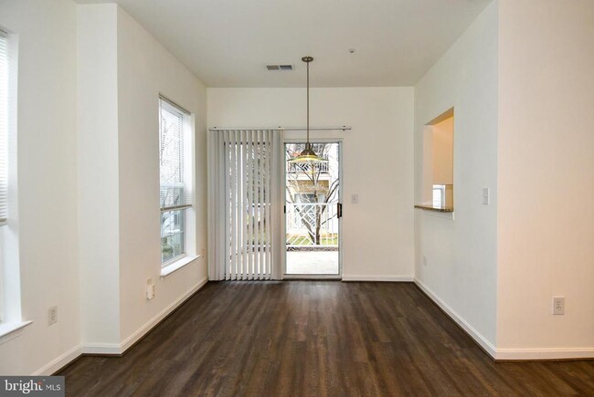Building Photo - 5901 Founders Hill Dr