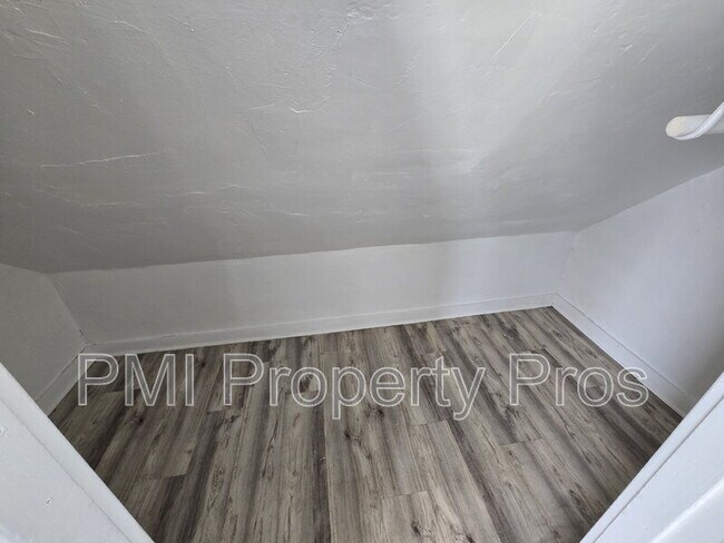 Foto del edificio - 2509 N Buffum St