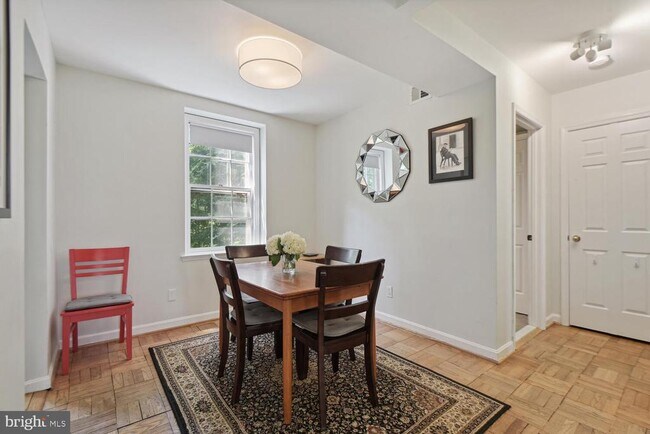 Building Photo - 3810 39th St NW