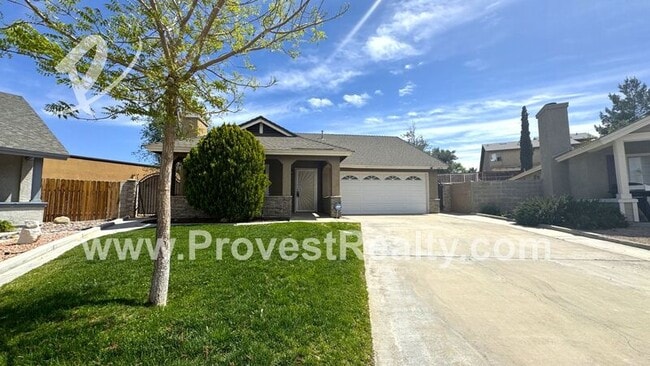 Building Photo - 13675 Ruby Cir
