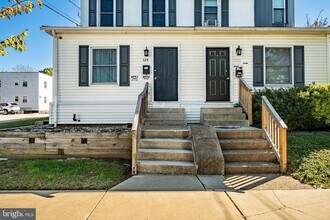 Building Photo - 324 4th Ave