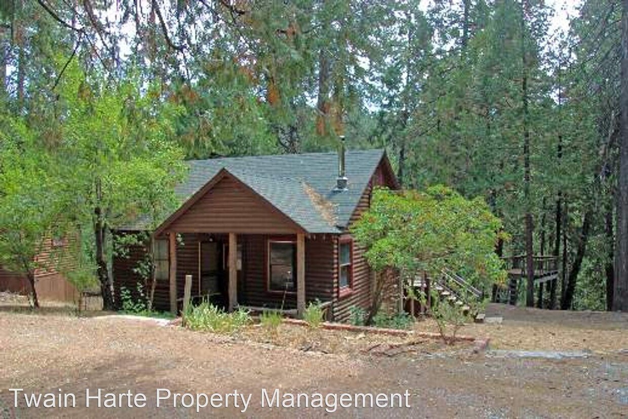 Primary Photo - 2 br, 1 bath House - 22977 N. Tuo;umne Rd.