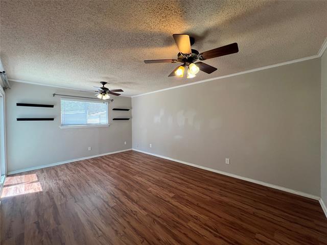 Foto del edificio - 4636 Baytree Dr