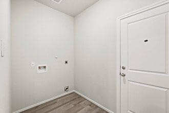 Building Photo - 1409 Acorn Mdw St