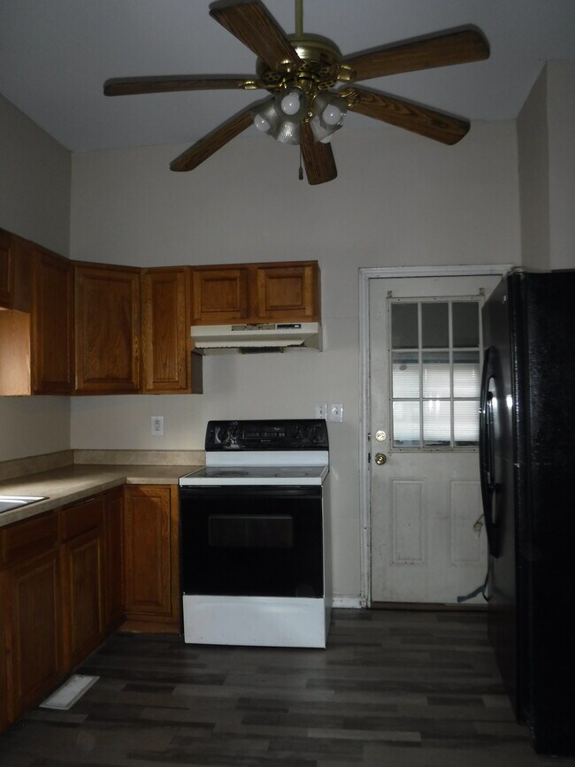 Kitchen - 1720 N 3rd St