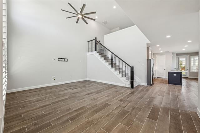 Building Photo - 2117 Domingo Dr