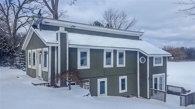 Building Photo - 1225 Grove Point Dr