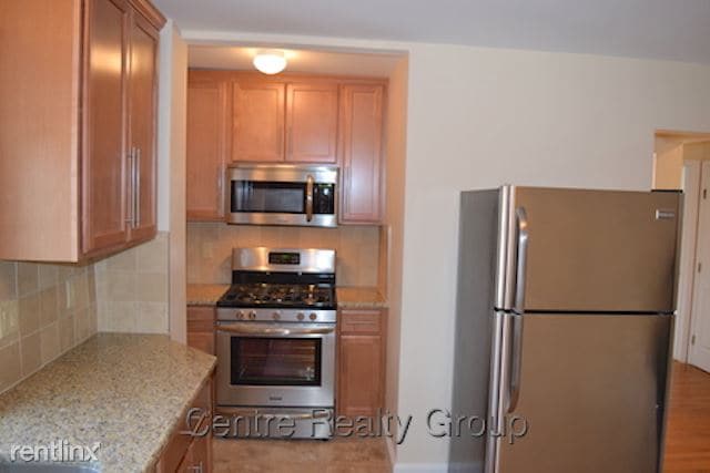 Building Photo - 67 Rangeley Rd