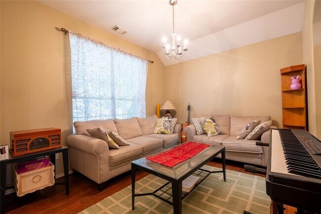 Building Photo - 20002 Chaste Tree Ln