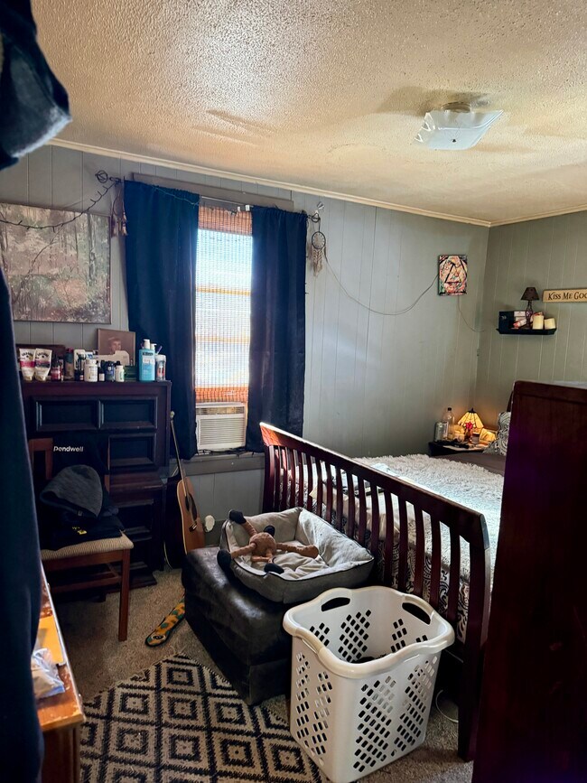 Foto del edificio - 911 Perry Hwy