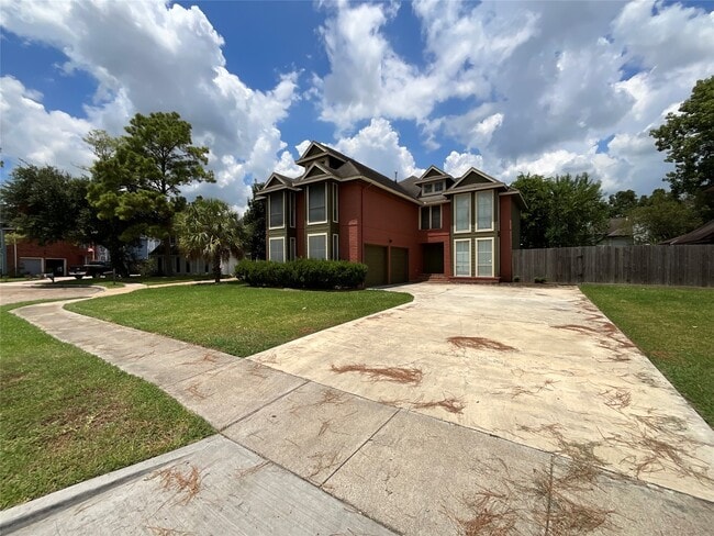 Building Photo - 14810 Rancho Vista Dr