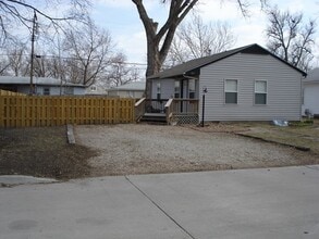 Building Photo - 2216 Blaker Dr