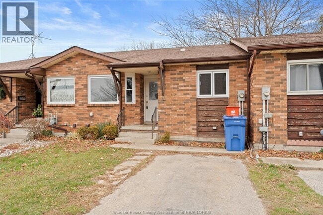 Building Photo - 36 Remark Dr