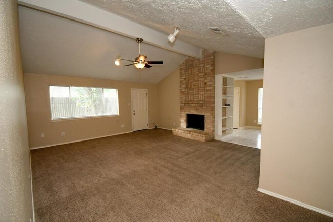 Building Photo - 7126 Aragon Dr