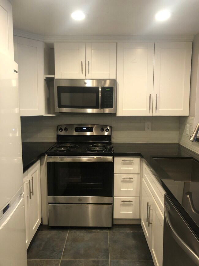 Foto del edificio - 3078 Broadway