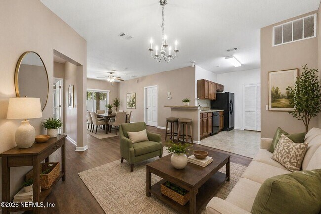 Foto del edificio - Ground Floor 2 bedroom 2 bathroom Condo in Gated Community with Amenities