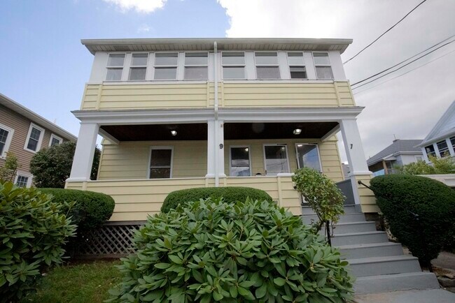 Building Photo - 7-9 Elmira St