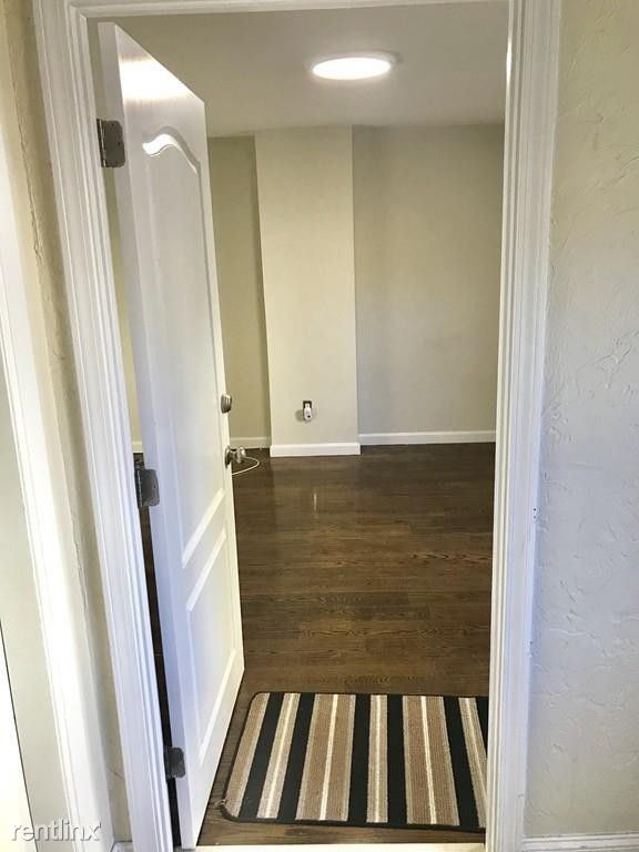 Building Photo - 1 br, 1 bath  - 69 Marion St