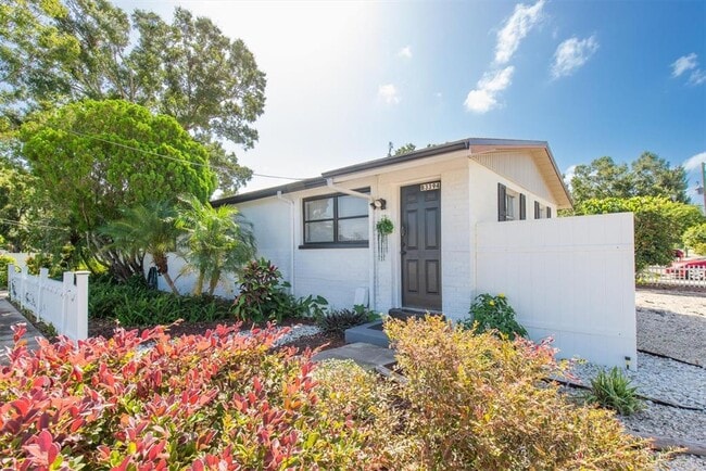 Building Photo - 3394 74th Ave N