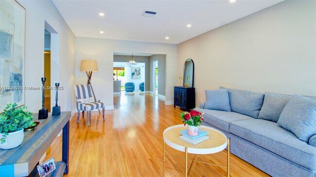 Foto del edificio - 6110 S Waterway Dr