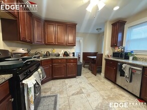 Building Photo - 11 City View Rd