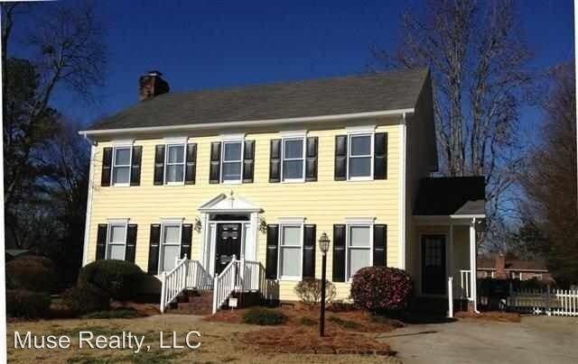 Primary Photo - 1883 Steeplechase Dr