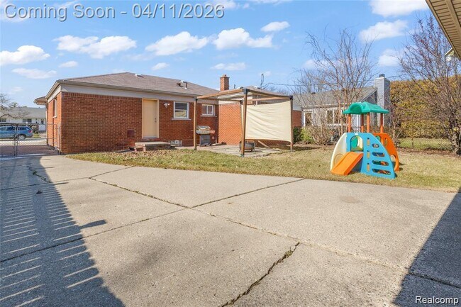 Building Photo - 6452 Arcola St