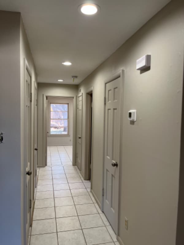 Building Photo - 309 Moore Dr