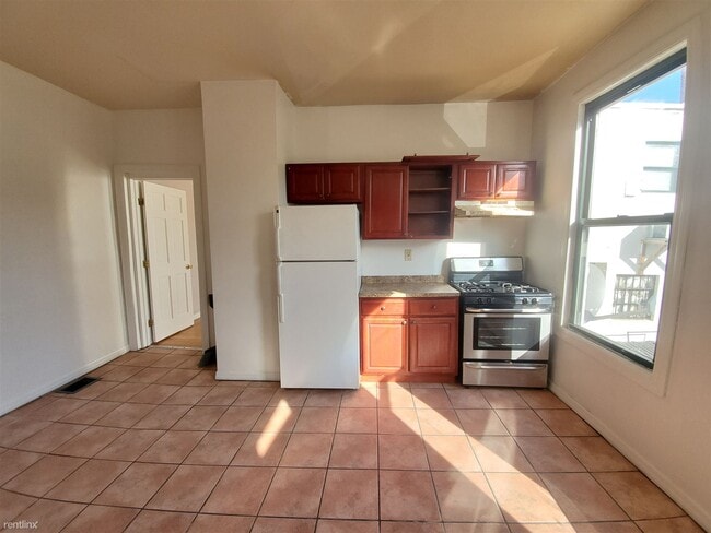 Building Photo - 2 br, 1 bath  - 618 Campbell Ave 1ST