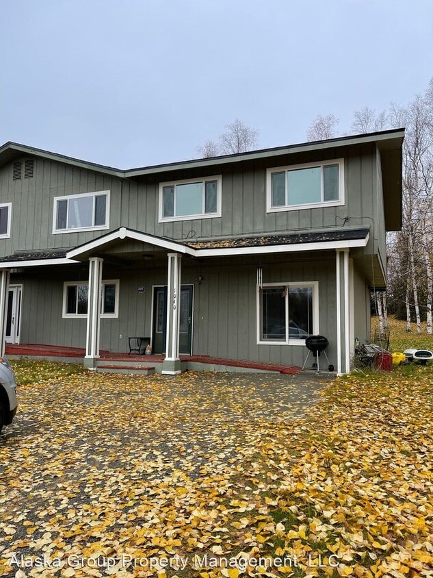 1 br, 1 bath House 1040 N Pittman