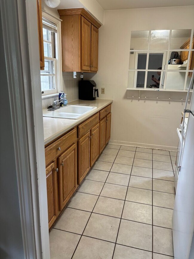 Foto del edificio - Charming Home in Prime Edina Location